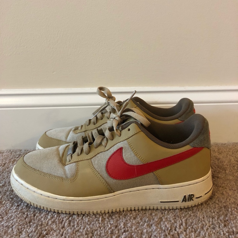 Nike Air Force 1